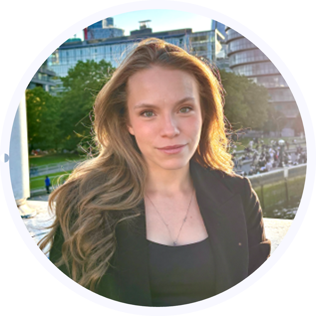Simona, Co-Founder & CEO of Tailored